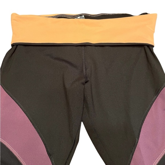 Victoria’s Secret Ultimate Ombré/ Mesh Active Leggings Size L - Picture 6 of 8